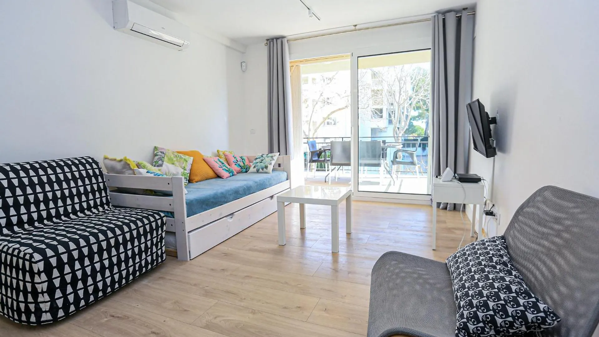Torrealta Litoral Only Families Apartamento Salou